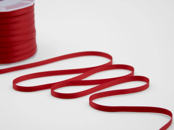 NASTRO DOPPIO RASO ALTA QUALITA' MM. 6 MT.100 rosso-31 (Cod. 7038-09)