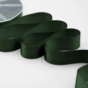 NASTRO DOPPIO RASO ALTA QUALITA' MM.25 MT.50 verde-foresta-1086 (Cod. 1053-04)