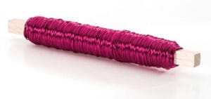 SPOLETTA FILO DECORATIVO GR.100 MM.0,50/0,55 50MT. fucsia (Cod. 2750-25)